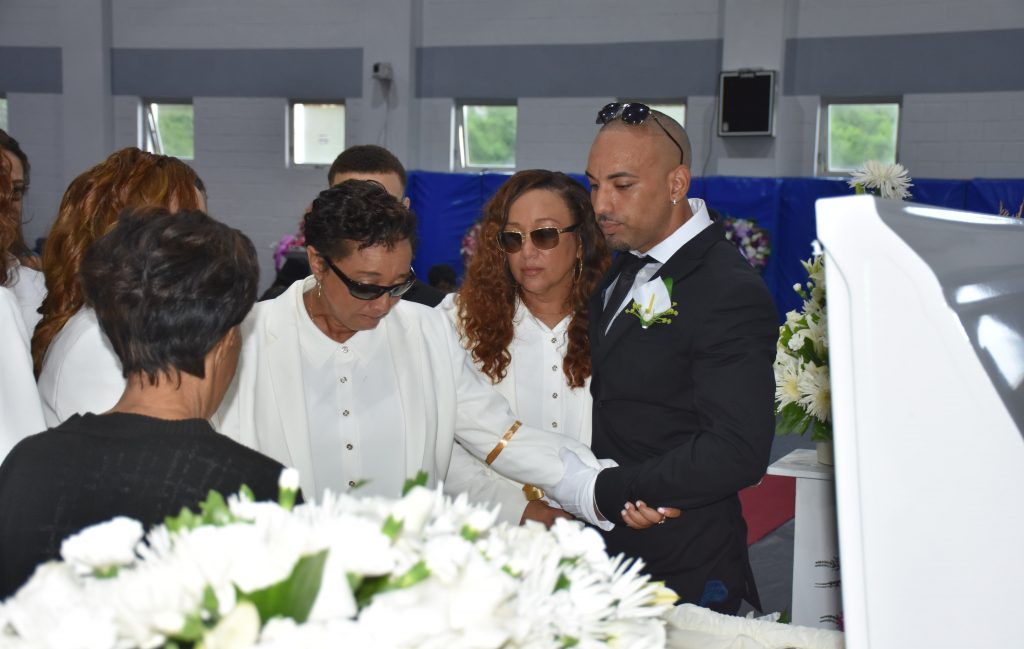 Family mourns: Former First Lady laid to rest