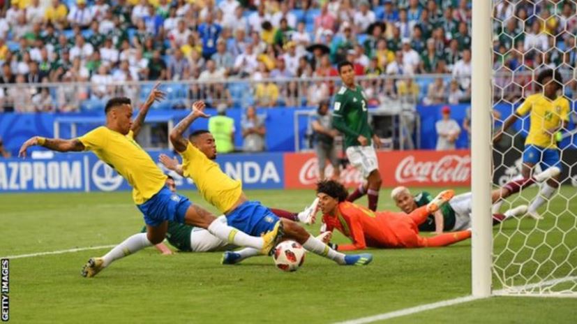 World Cup: Brazil beat Mexico to reach quarter-finals