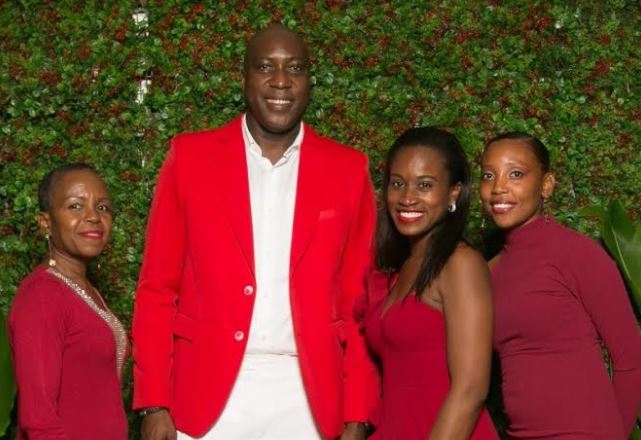 Walwyn’s Xmas party facilitates donations to FSN