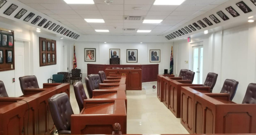 Legislator complains about HOA’s old furniture, says facility resembles ‘cattle shed’
