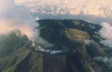 St Vincent’s La Soufriere volcano could erupt in hours or days!