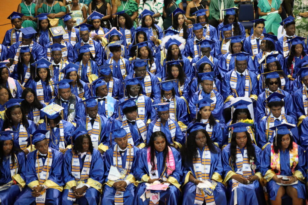 98% pass rate as 165 students graduate from ESHS this year
