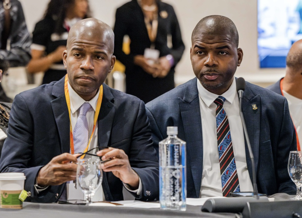 Premier unveils UK constitutional negotiating contingent