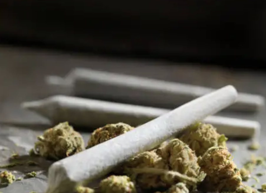 High at school | Teens arrested for cannabis